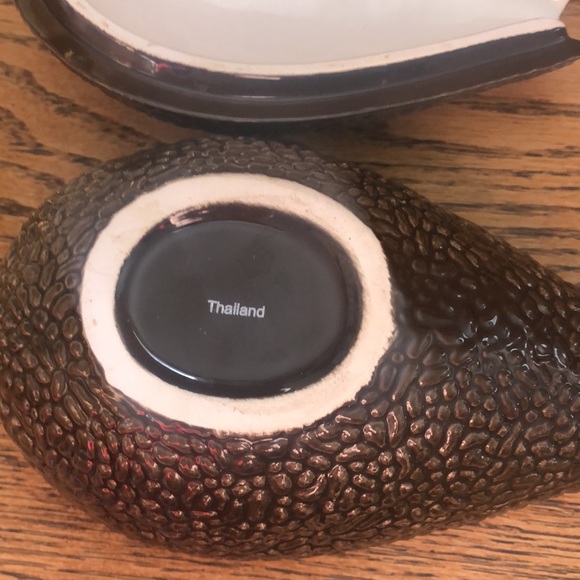 NWT guacamole bowl. 3 piece set. Hand painted ceramic - Picture 4 of 4